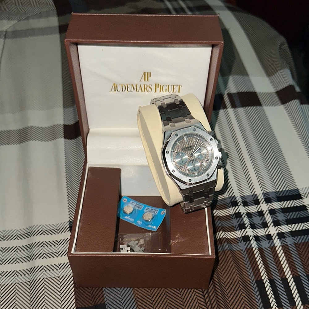 Audemars Piguet Silver Men's Watch